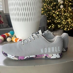 NOBULL Women's Gray and Purple Sneakers